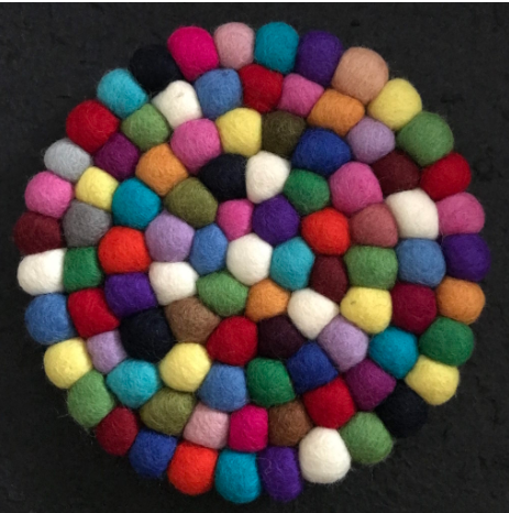 Samedi 7 novembre, 15h-17h : Atelier accompagné « faire un dessous de plat en billes de feutre »