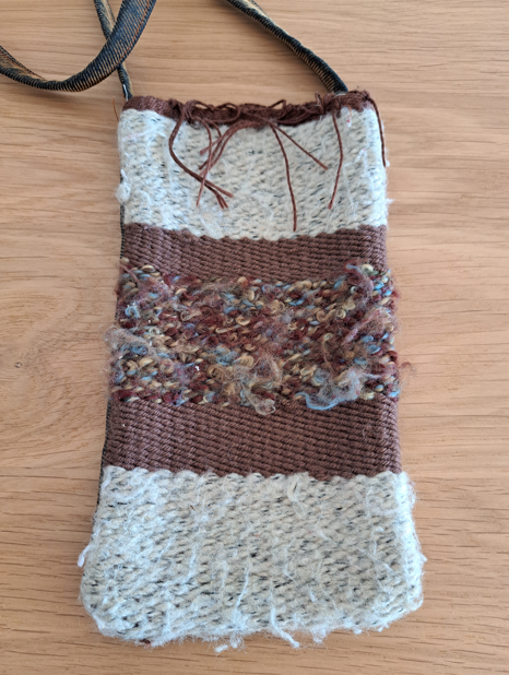 Samedi 12 décembre, 15h-17h : Atelier accompagné « faire une pochette à portable en tissage »