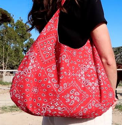 Jeudi 17 décembre, 15h-17h : Atelier accompagné « coudre un sac hobo »
