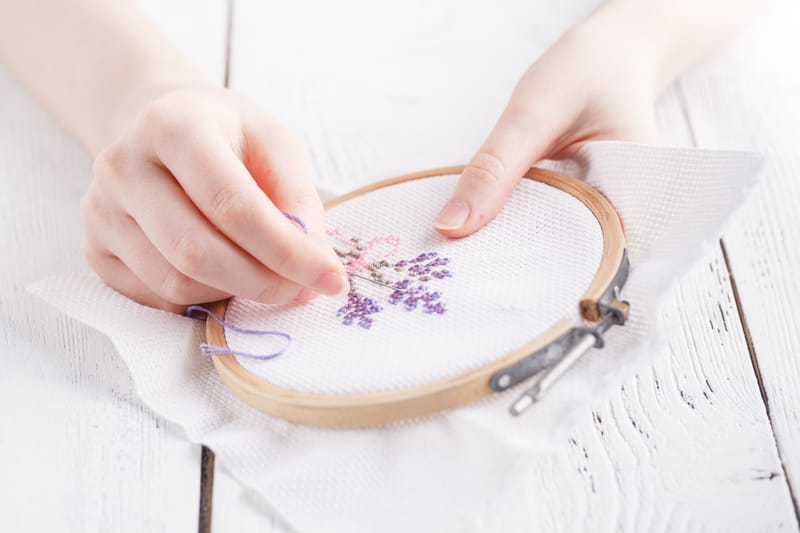 Mercredi 2 septembre, 15h – 17h : Atelier accompagné « initiation broderie »