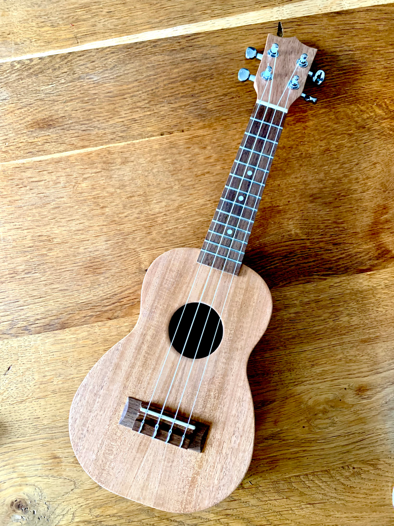 UKULELE