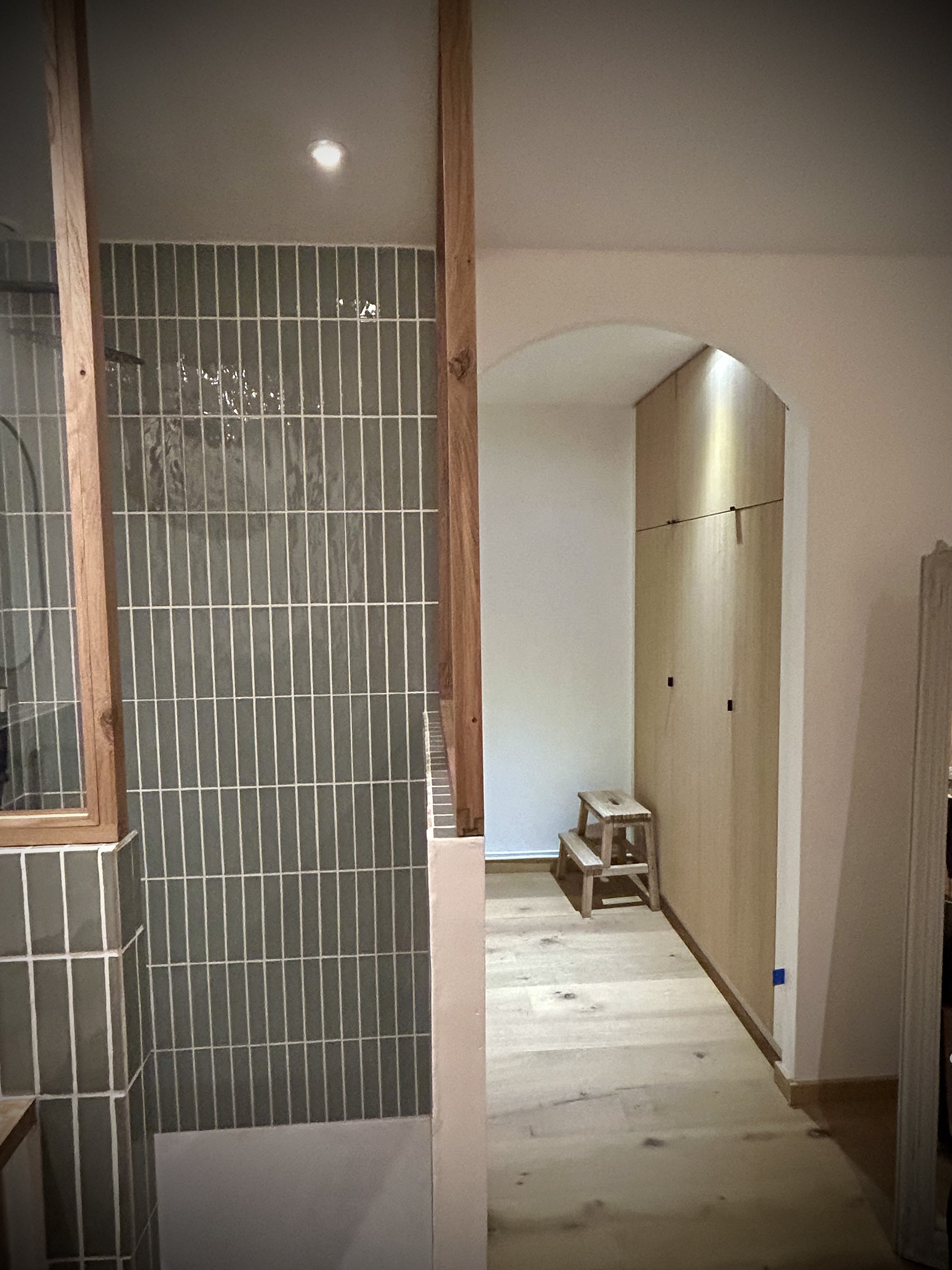Bathroom layout - Laundry room