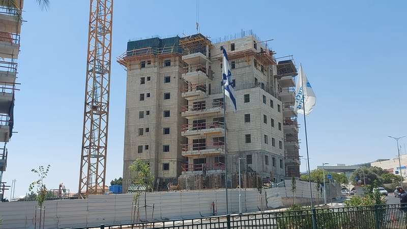 מבני מגורים