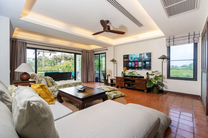 2-Bedrooms Apartment (Nai Harn, Phuket)