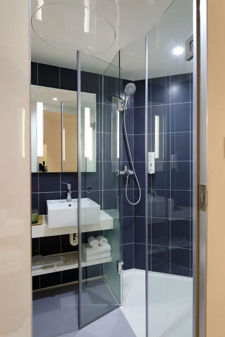 aluminium-insulated toilets