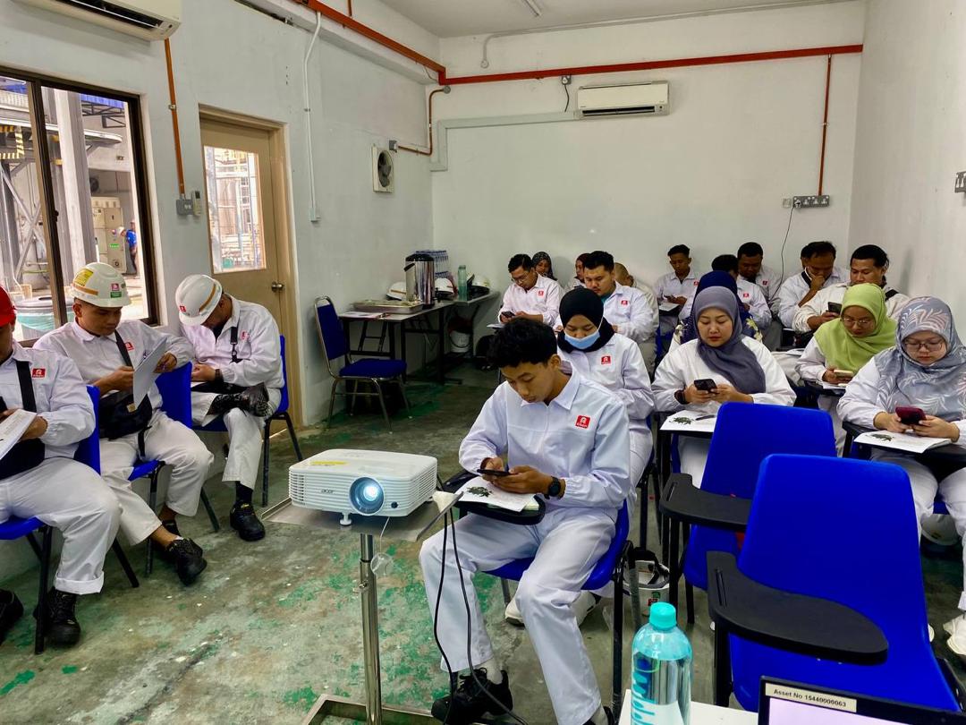 LATIHAN PENGENDALIAN KIMIA