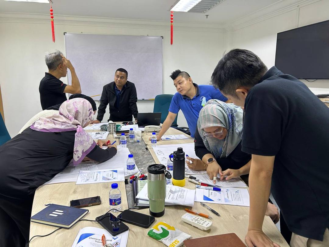 LATIHAN PENGENDALIAN KIMIA