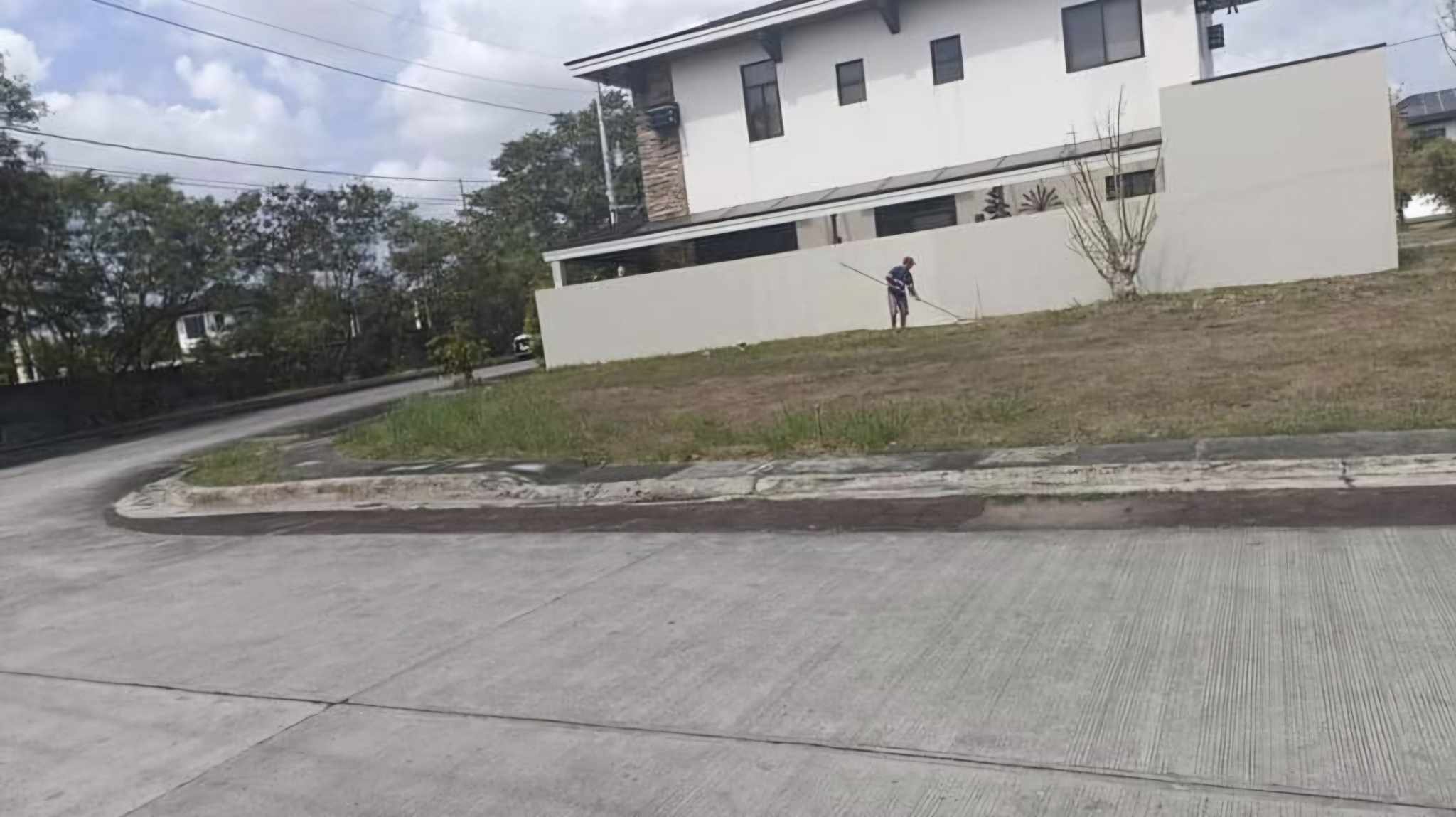 🌿 CORNER LOT FOR SALE – SOLEN RESIDENCES, NUVALI 🌿  📍 Sta. Rosa, Laguna | Phase 2, Lot 2, Block 4  🏡 Build your dream home in one of the South’s most sought-after communities!  This prime 226 sqm corner lot in Solen Residences offers generous space and enhanced privacy, perfect for your future sanctuary. 💰 Price: ₱45,000 per sqm  💼 Payment Options: Cash, Bank Financing, or Best Offer ✨ Why Choose This Property?  ✅ Corner lot – more space, better layout options  ✅ Located in a premium enclave inside Greenfield City  ✅ Tree-lined streets, wide open spaces, and strict security  ✅ Nature-inspired living with top-notch amenities 🛠️ Community Features: Clubhouse w/ lap pool, kiddie pool & gym Basketball court, jogging trails & picnic area 5,000 sqm Nature Park & retention lake Children’s pavilion & outdoor playground Fiber-optic ready for fast internet access   🚗 Unmatched Accessibility: Direct access from SLEX via Greenfield/Unilab Exit Near Paseo Outlets, Ayala Malls Solenad, and schools like DLSU Laguna & Xavier School Nuvali Just minutes to The Medical City South Luzon   📞 Contact us today to schedule a site visit or make an offer! Cherrie Osia Nieves, REB, LPT  📱 0921 873 2838 (Viber | WhatsApp | Telegram)  📧 services@pro-realty-network.com  🌐 www.pro-realty-network.com   📍 Secure your investment in a high-growth, eco-centric community!