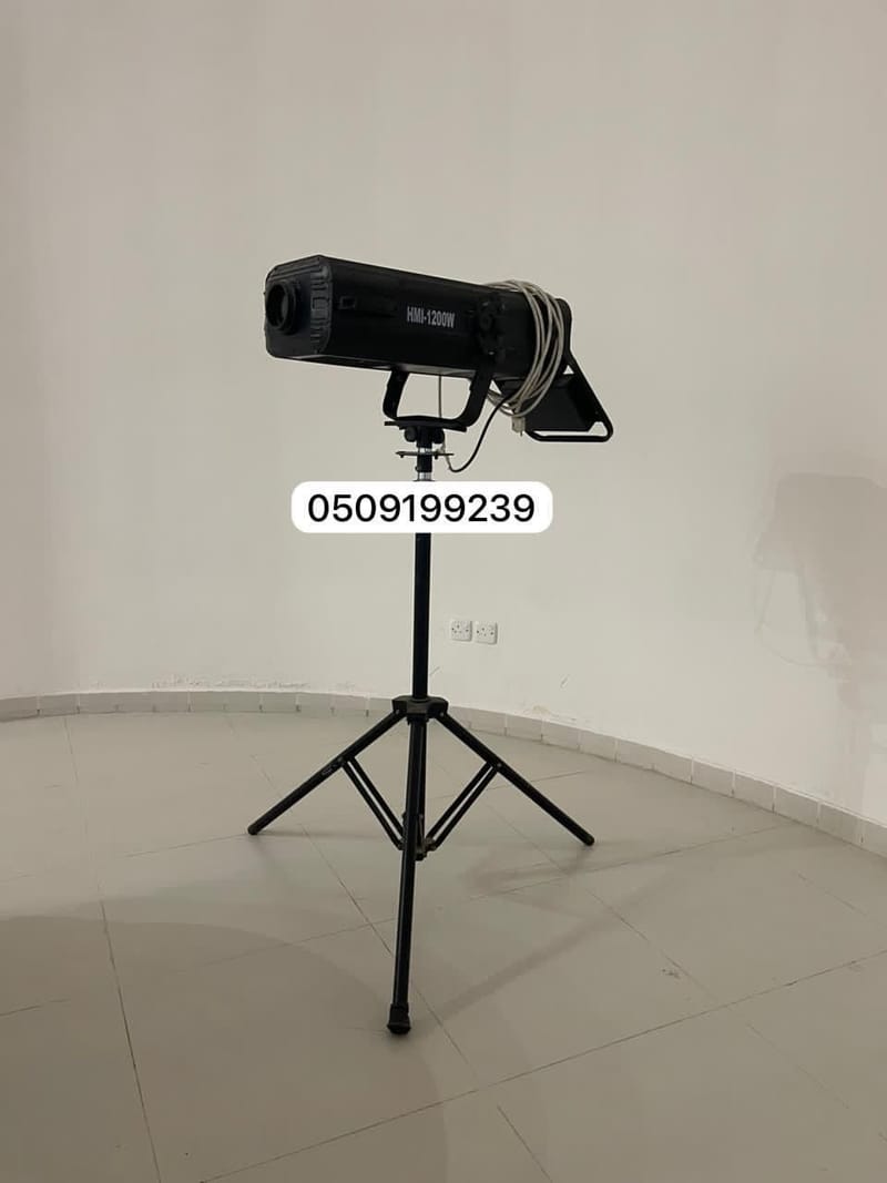 تأجير كشاف تتبع عروسة بالرياض 0509199239 اضاءة متابعة العروس زفة