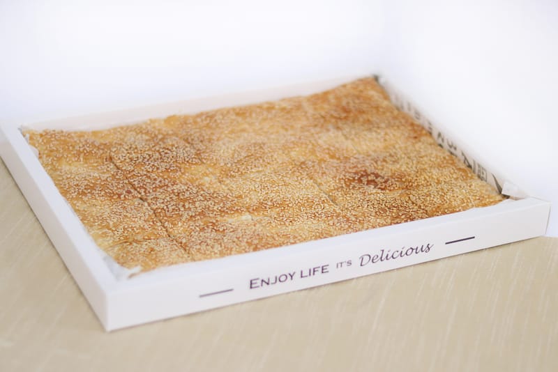 מגש אירוח בורקס גבינה ותרד