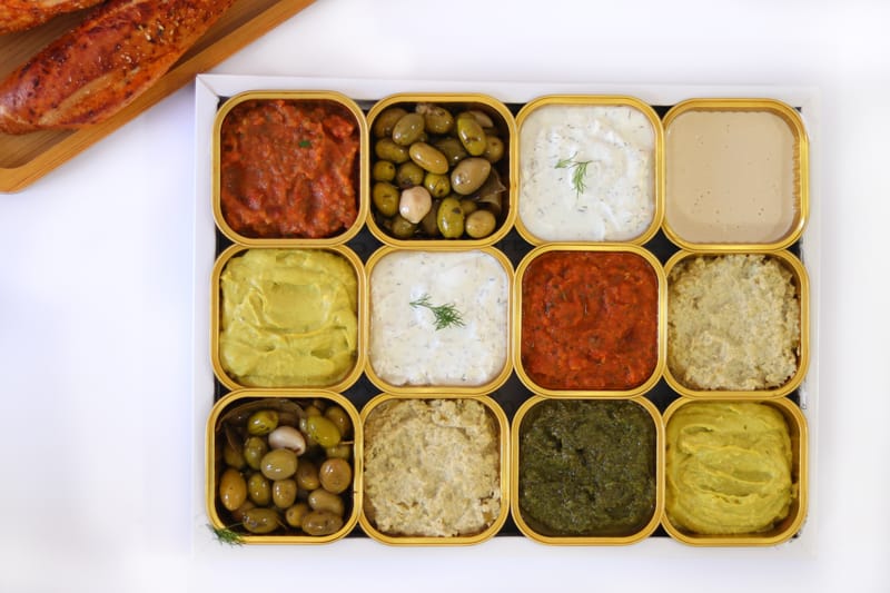 לחמניות שום ומטבלים