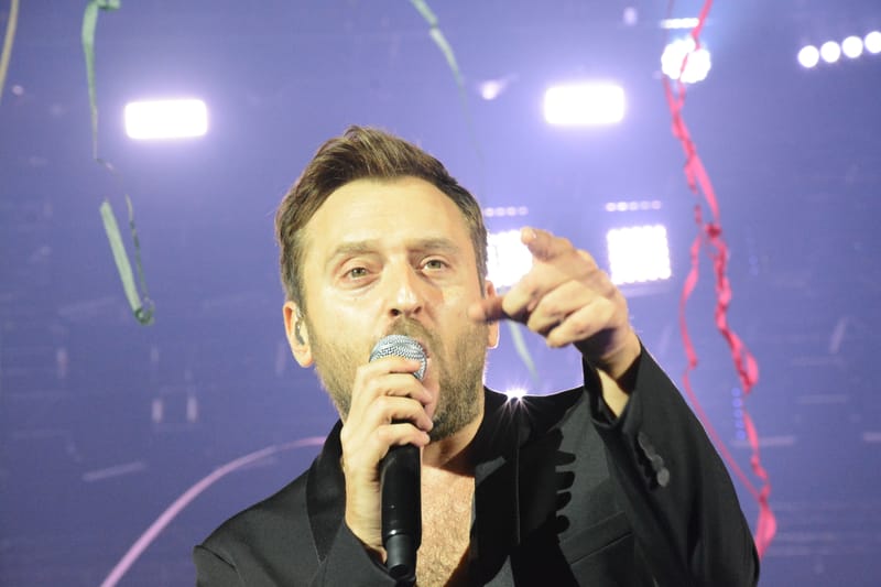 Cesare Cremonini live Torino