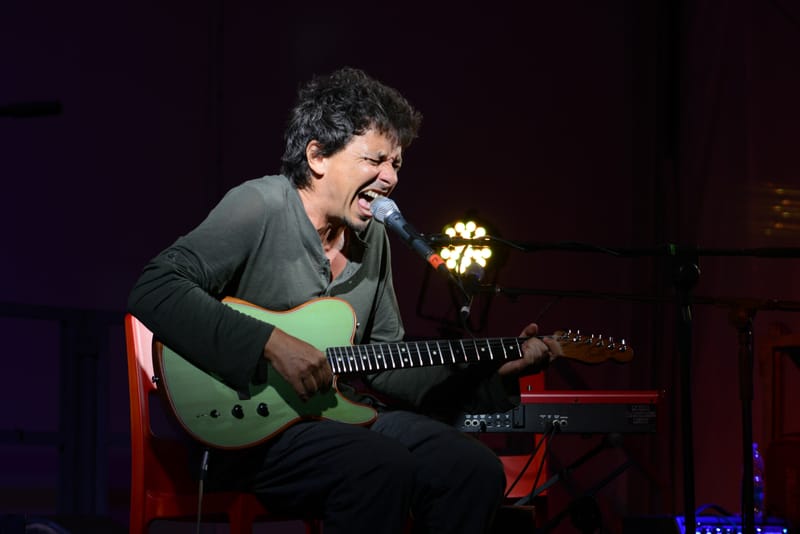 Riccardo Sinigaglia live a Torino