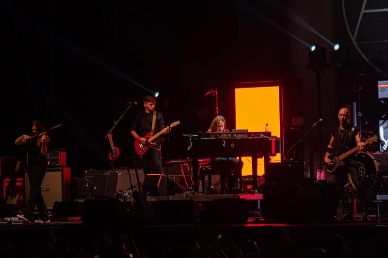 Afterhours live al Flowers Festival 2025