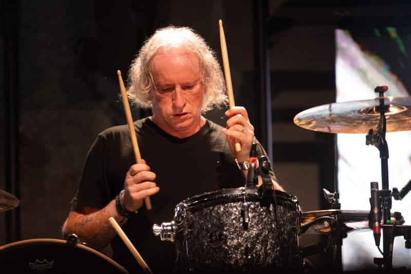 Afterhours live al Flowers Festival 2025