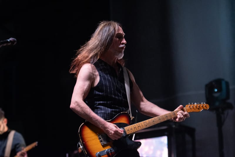 Afterhours live al Flowers Festival 2025