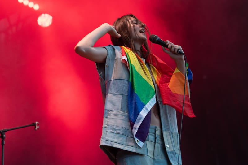 Emma Nolde live Flowers Festival