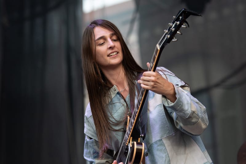 Emma Nolde live Flowers Festival