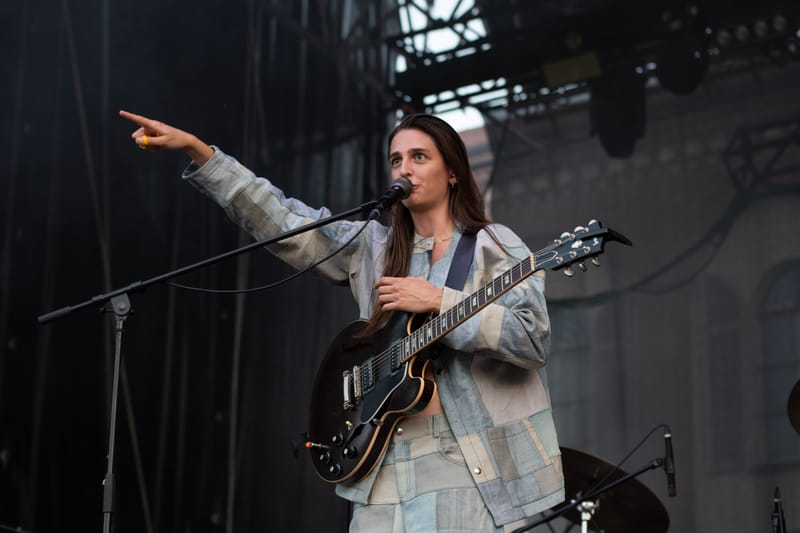 Emma Nolde live Flowers Festival