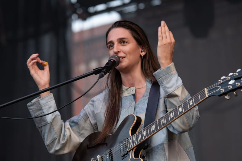 Emma Nolde live Flowers Festival