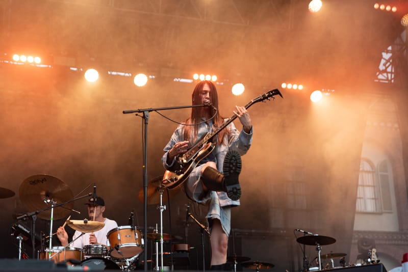 Emma Nolde live Flowers Festival