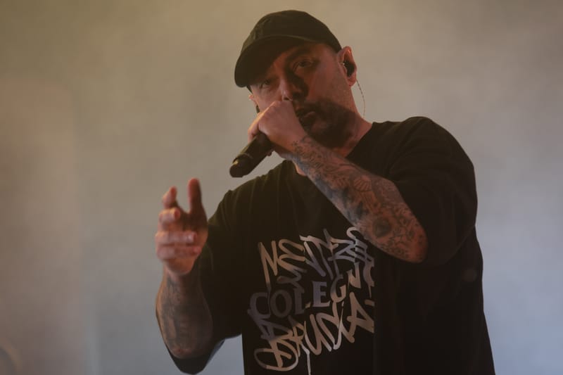 FabriFibra live al Flowers Festival