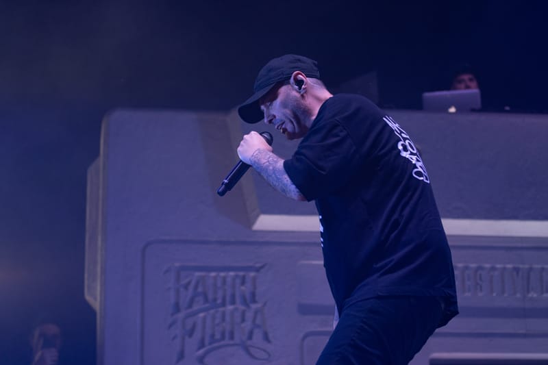 FabriFibra live al Flowers Festival