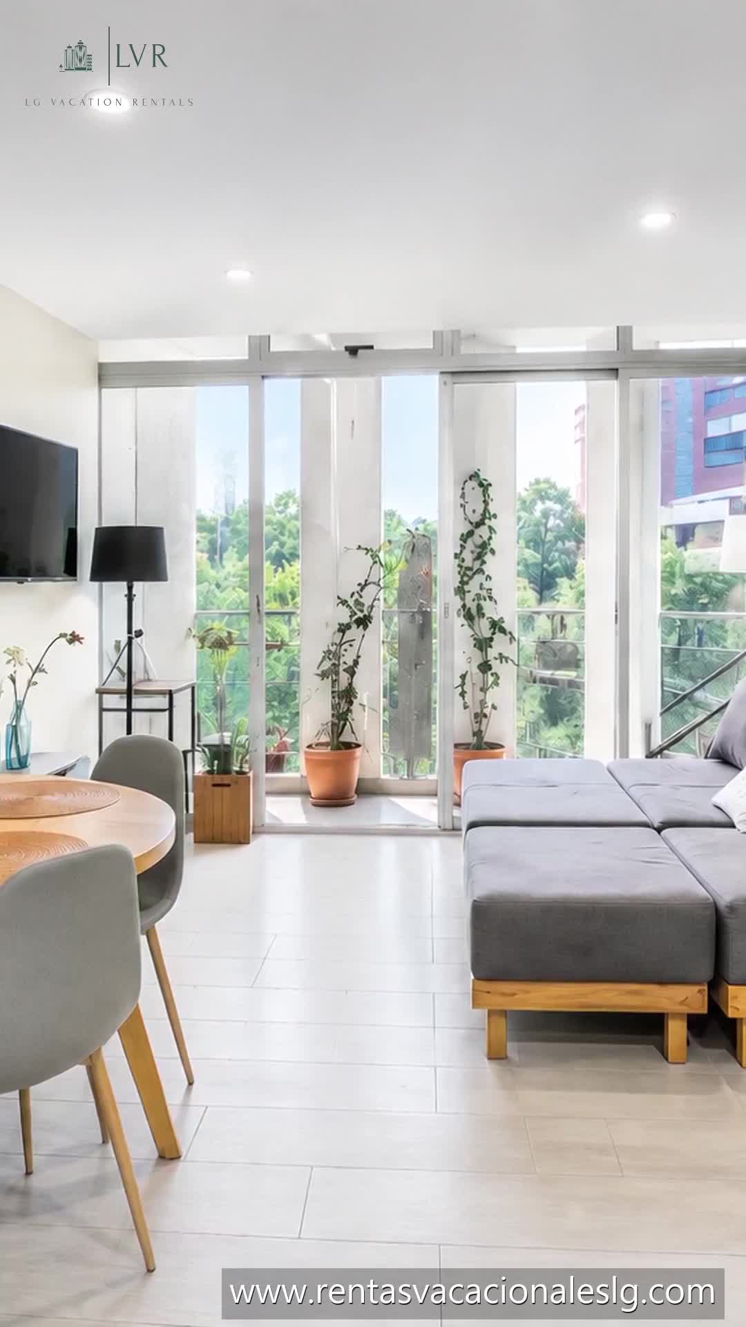 Modern apartment with balcony | Valle neighborhood | Roma | WTC