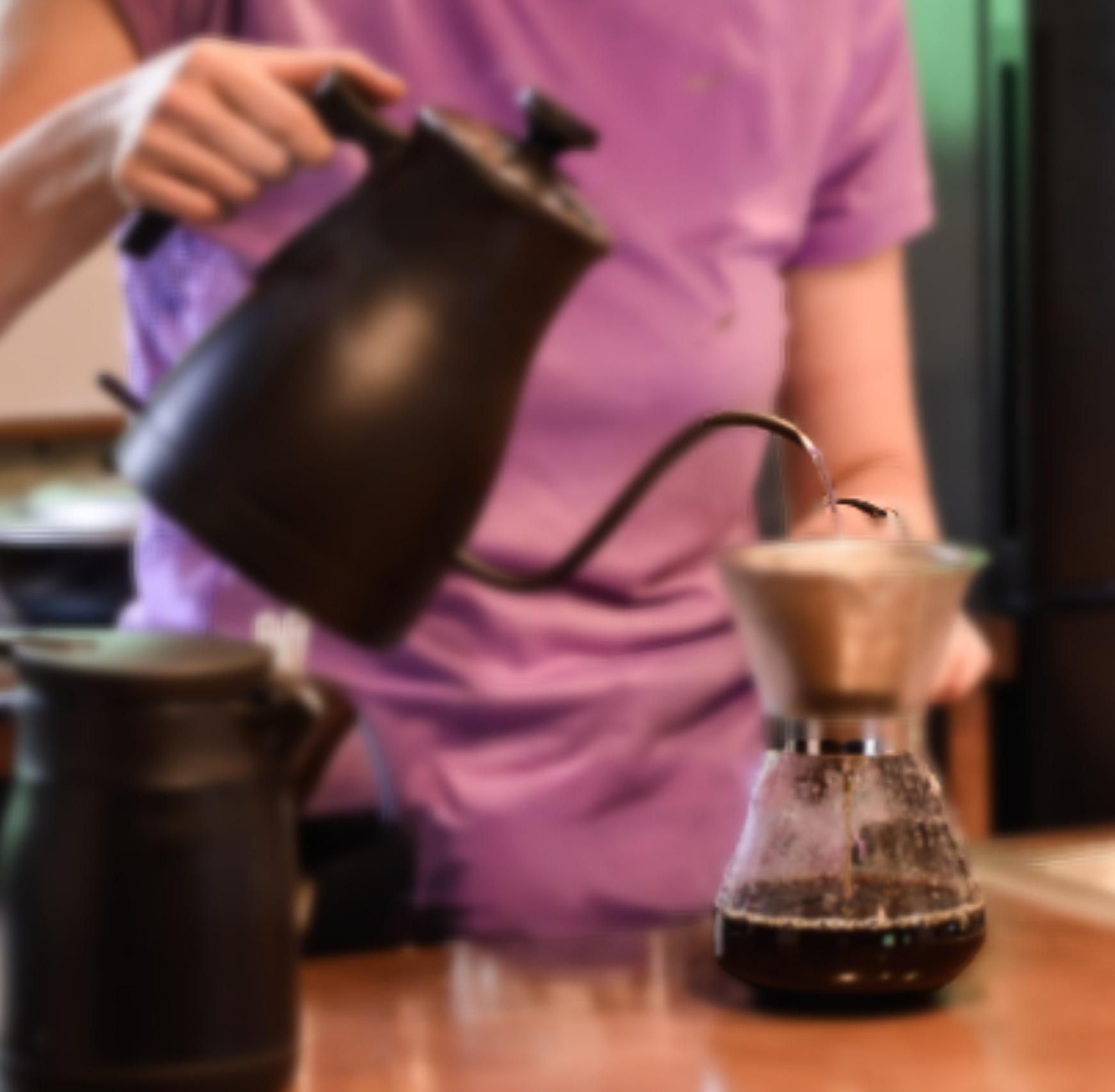 Filled with nature, it softens and harmonizes both inside and out.