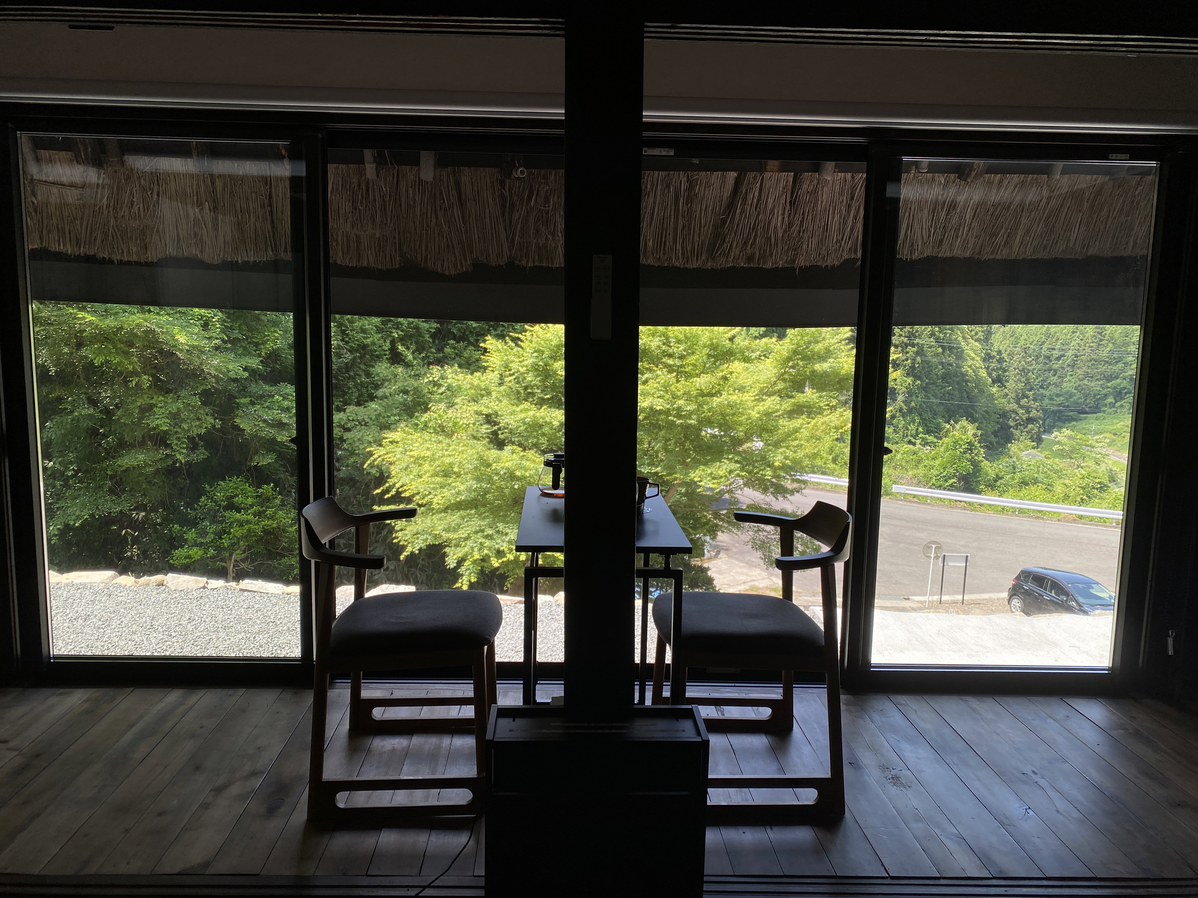 Inside OMOYA | Surrounded by light and shadow, wood and earth