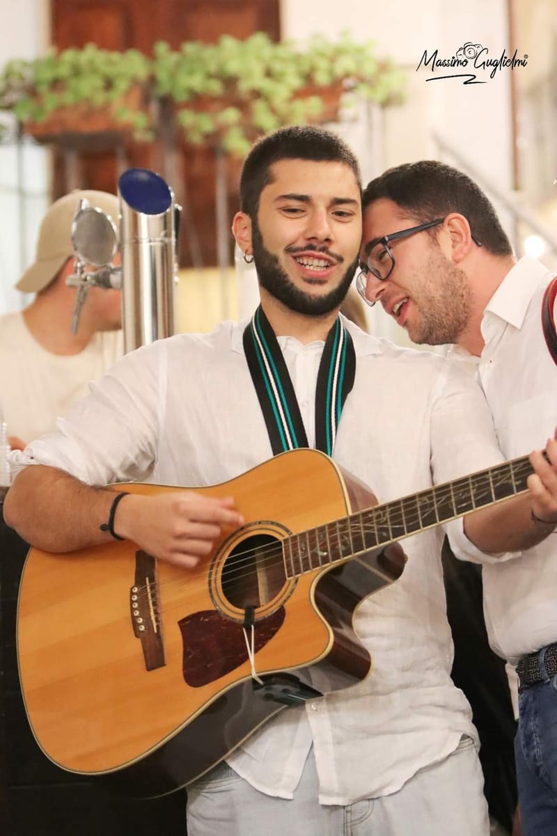  Roccamandolfi: Nella Rocca dei Briganti -