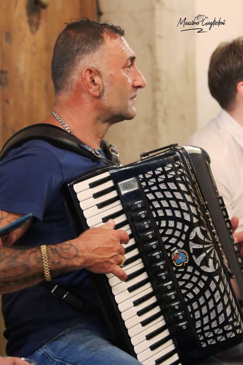  Roccamandolfi: Nella Rocca dei Briganti -