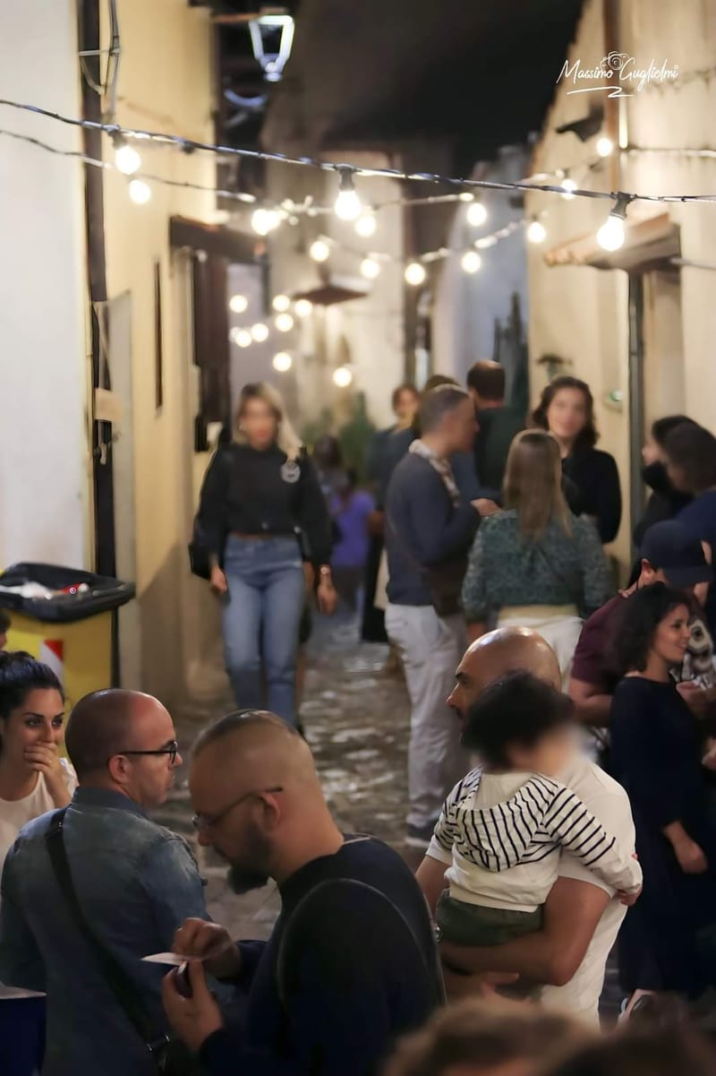  Roccamandolfi: Nella Rocca dei Briganti -