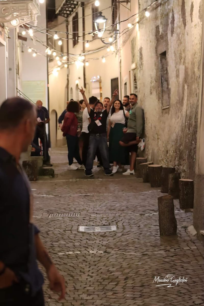  Roccamandolfi: Nella Rocca dei Briganti -