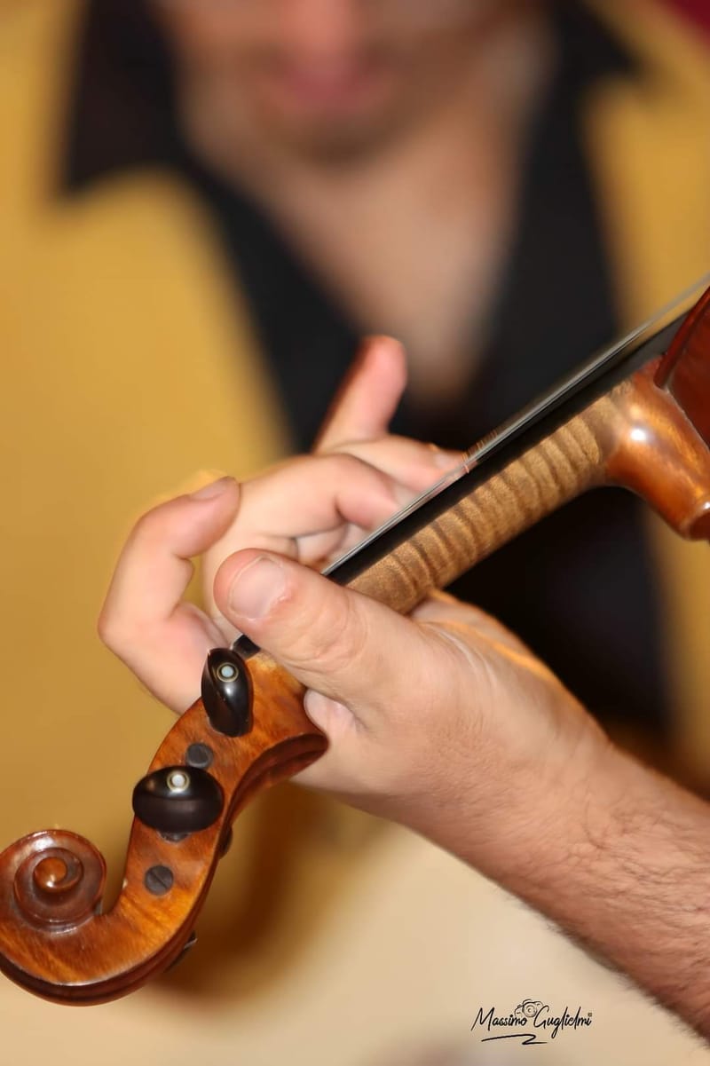  Roccamandolfi: Nella Rocca dei Briganti -