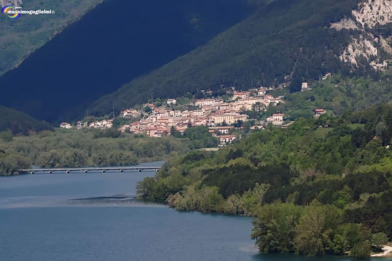 Scorci e fauna tra Alfedena, Barrea, Civitella Alfedena e Villetta Barrea
