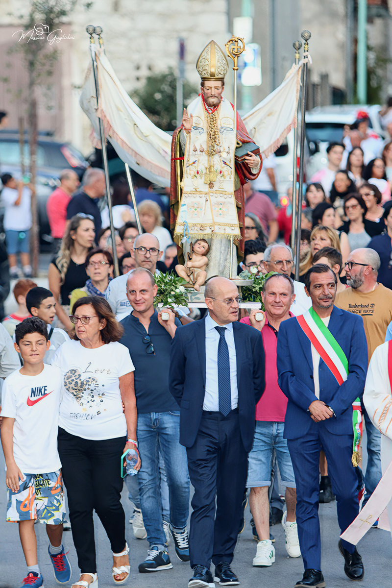 UNA GIORNATA MAGICA A LONGANO