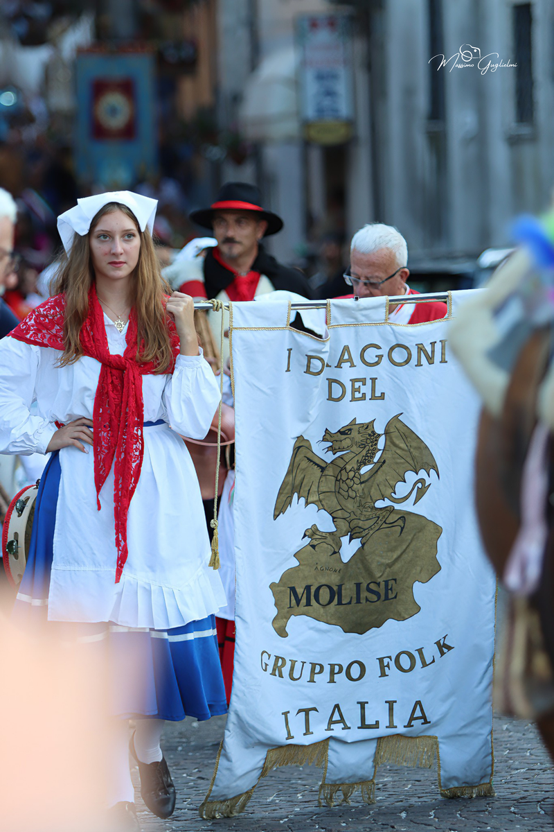 UNA GIORNATA MAGICA A LONGANO