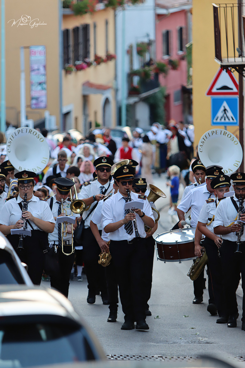 UNA GIORNATA MAGICA A LONGANO