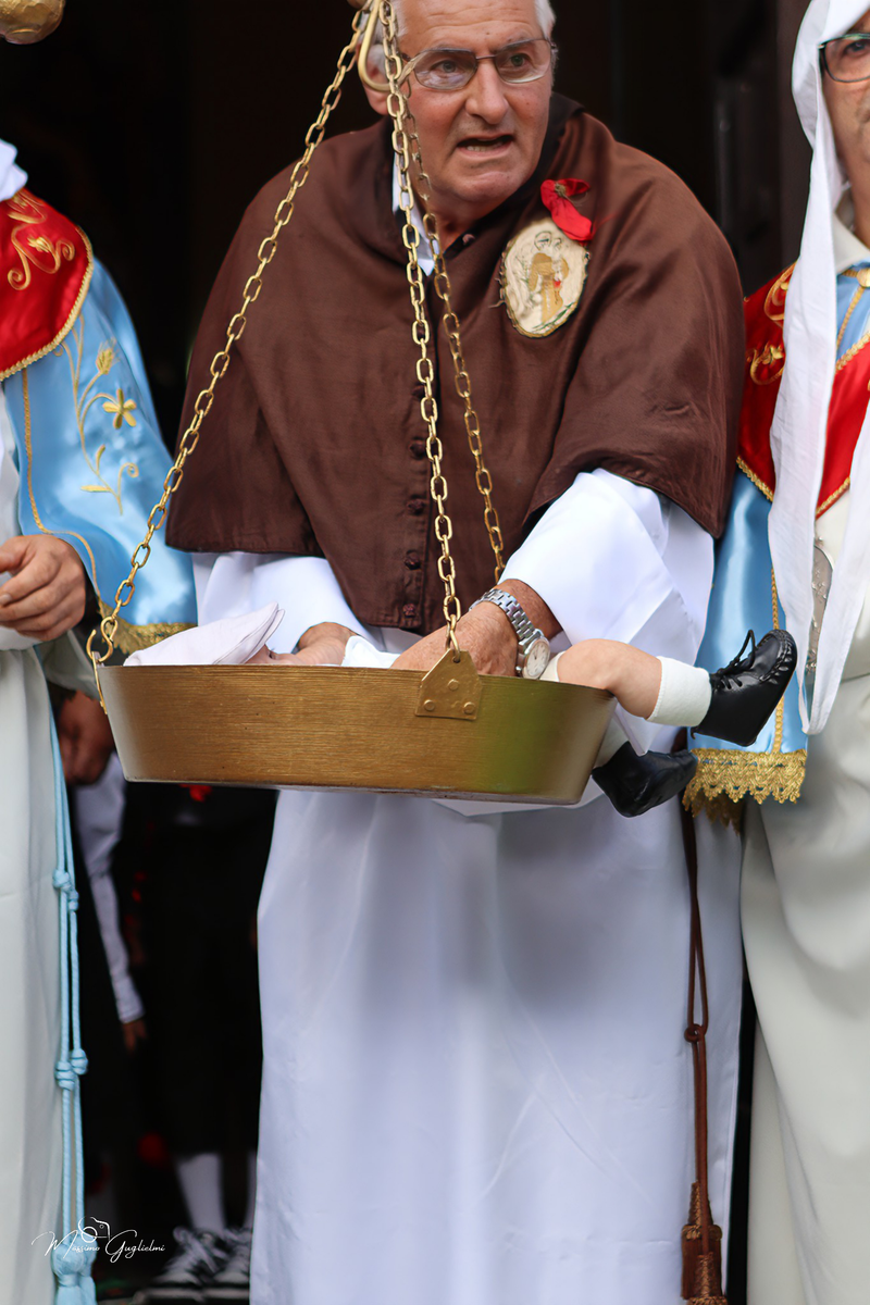 UNA GIORNATA MAGICA A LONGANO