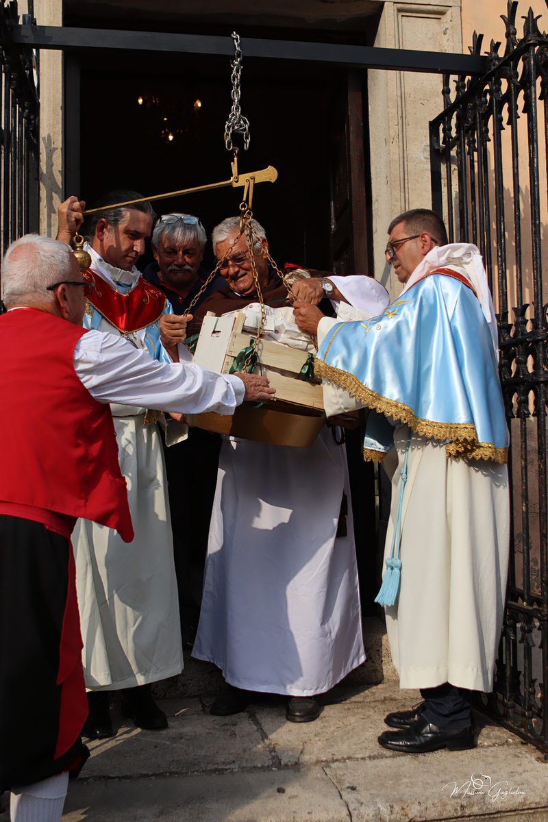 UNA GIORNATA MAGICA A LONGANO