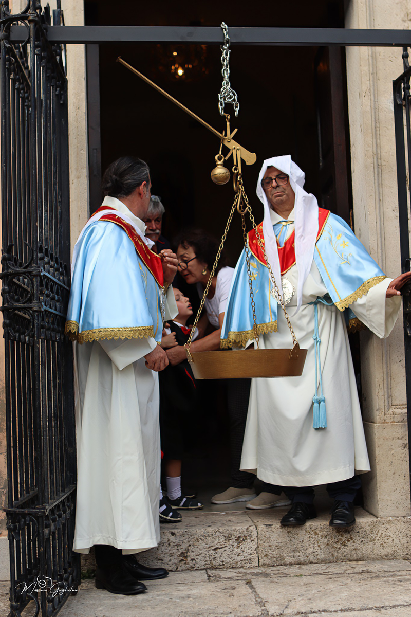 UNA GIORNATA MAGICA A LONGANO