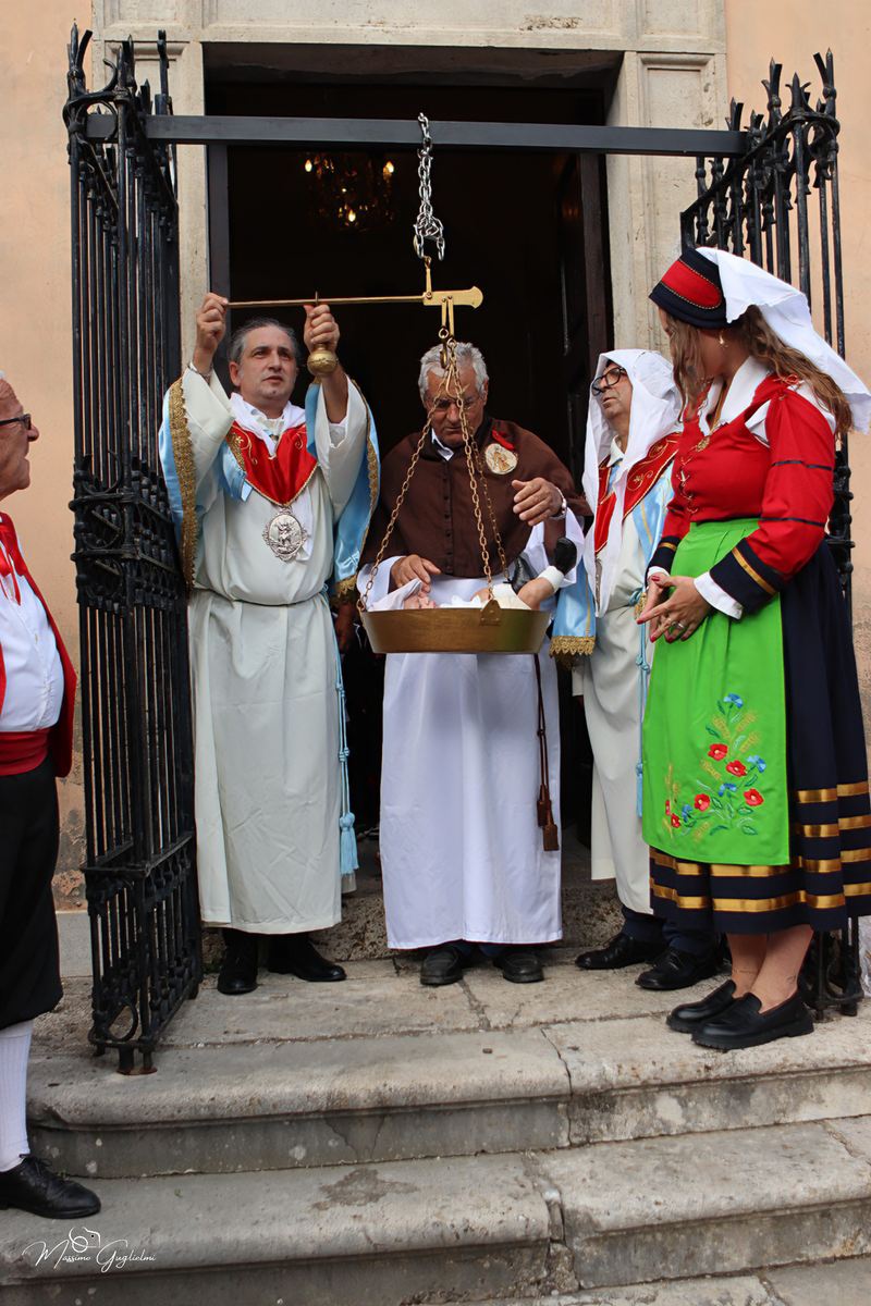 UNA GIORNATA MAGICA A LONGANO