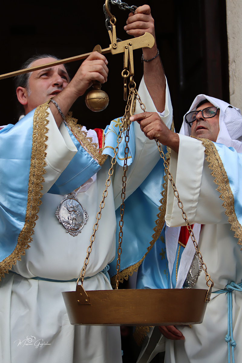 UNA GIORNATA MAGICA A LONGANO