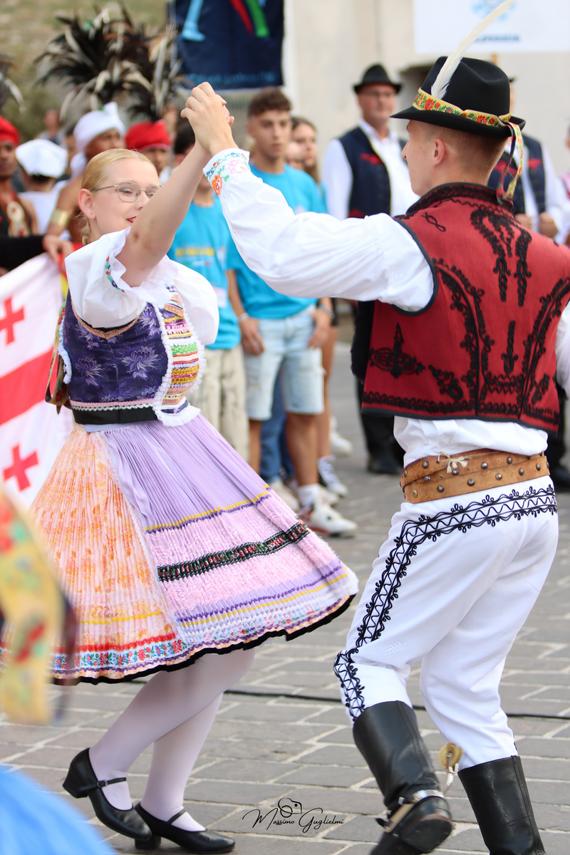 Coliri, musica, allegria