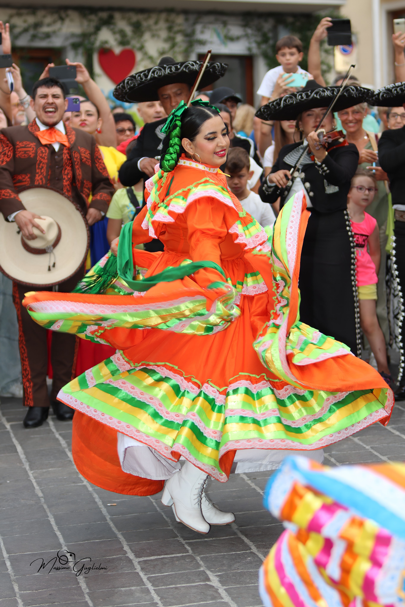 Coliri, musica, allegria