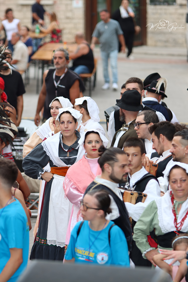 Coliri, musica, allegria