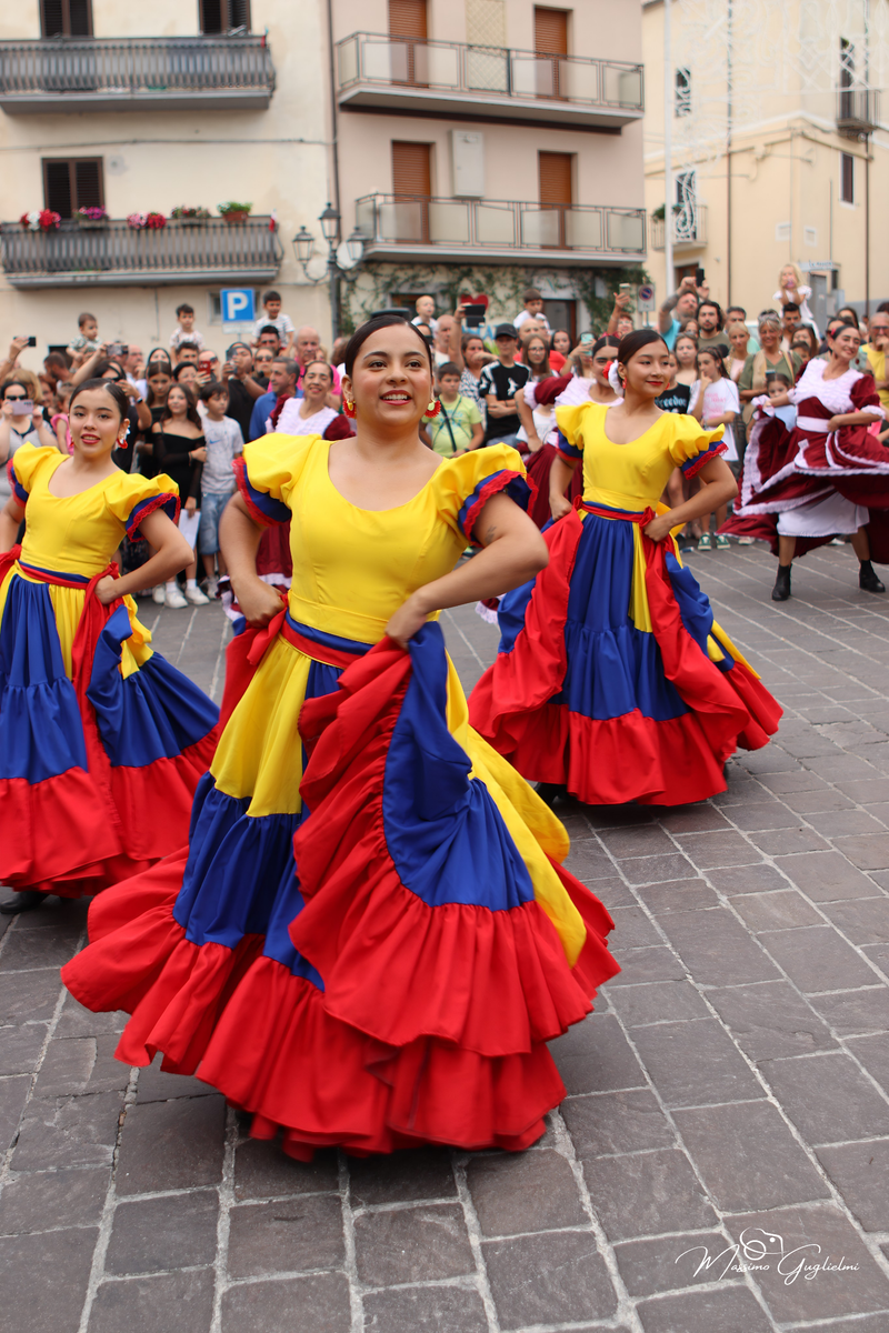 Coliri, musica, allegria