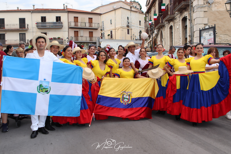 Coliri, musica, allegria