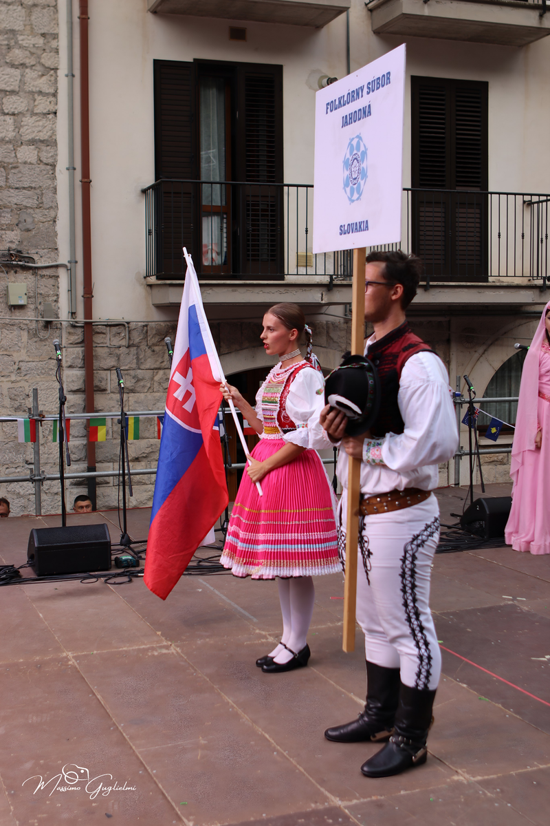 Coliri, musica, allegria